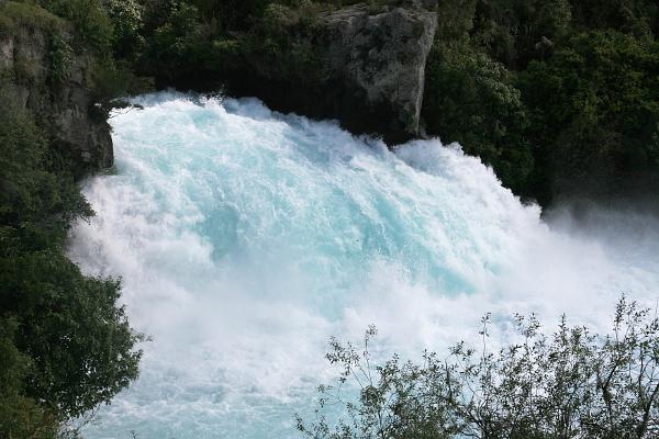 /huka-falls.jpg